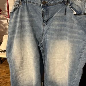 Wide leg super cute boutique jeans